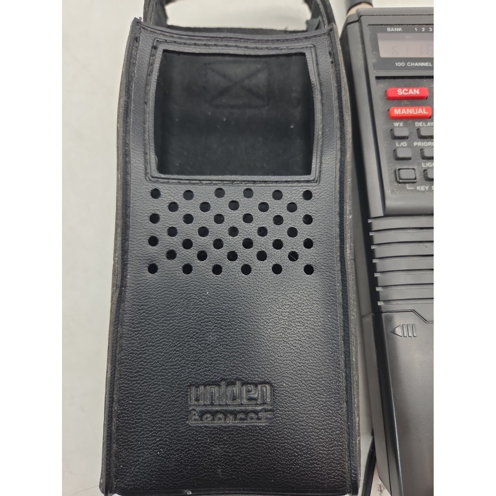 Uniden Bearcat Scanner BC100XLT W/ Case and Power Cord - Screen Issue WORK NOTES - Picture 4 of 10